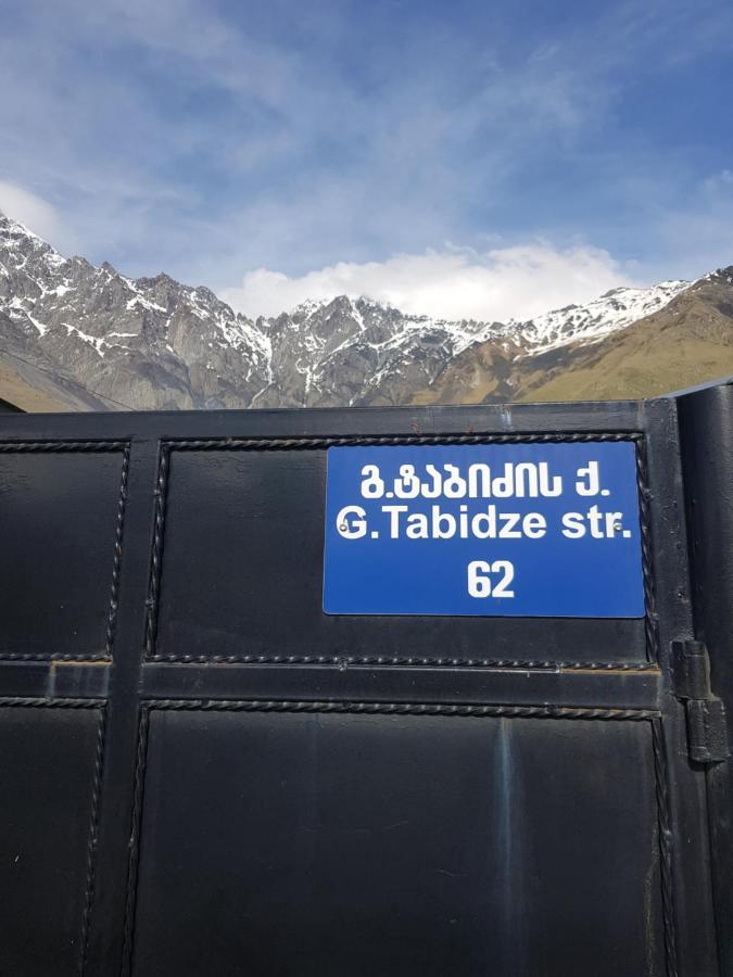 Hotel Cozy House Kazbegi Exterior foto