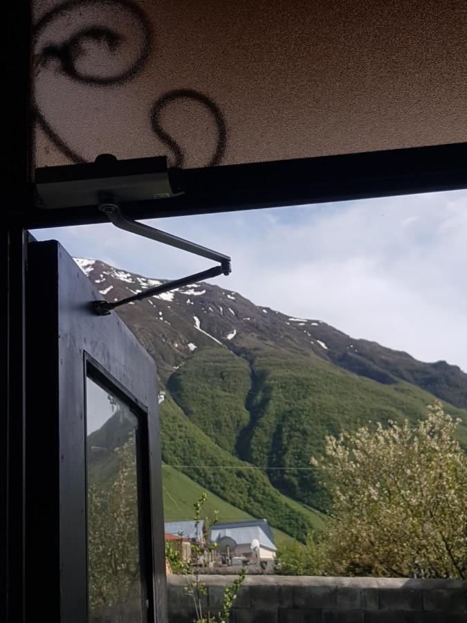 Hotel Cozy House Kazbegi Exterior foto