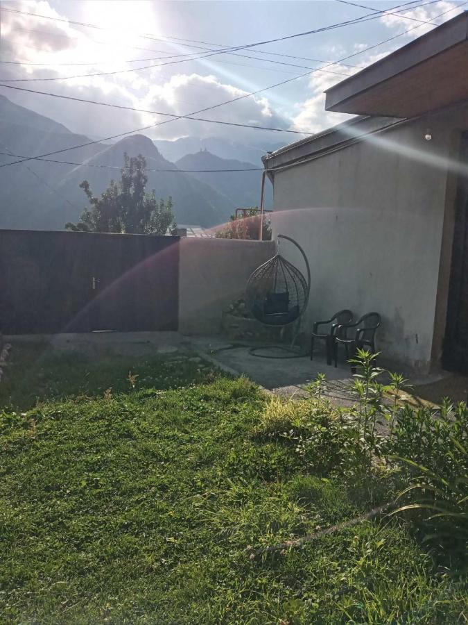 Hotel Cozy House Kazbegi Exterior foto